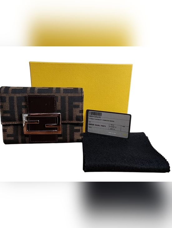 Fendi Handbags - EUC Fendi Zucca Monogram Bifold Wallet with Box